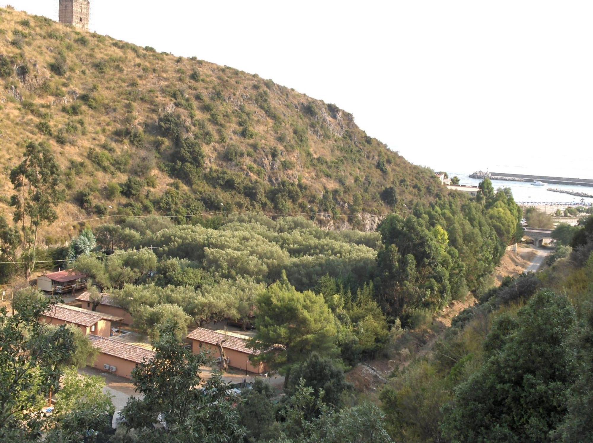 מרינה די קמרוטה Family Resort Cala Di Luna מראה חיצוני תמונה