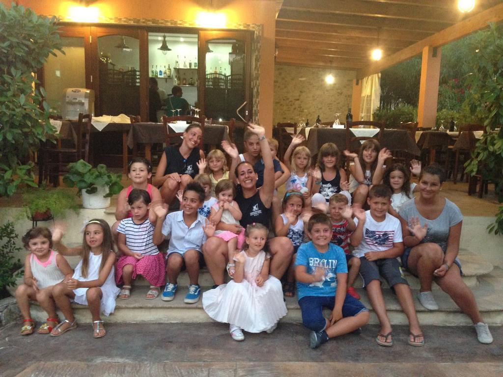 מרינה די קמרוטה Family Resort Cala Di Luna מראה חיצוני תמונה