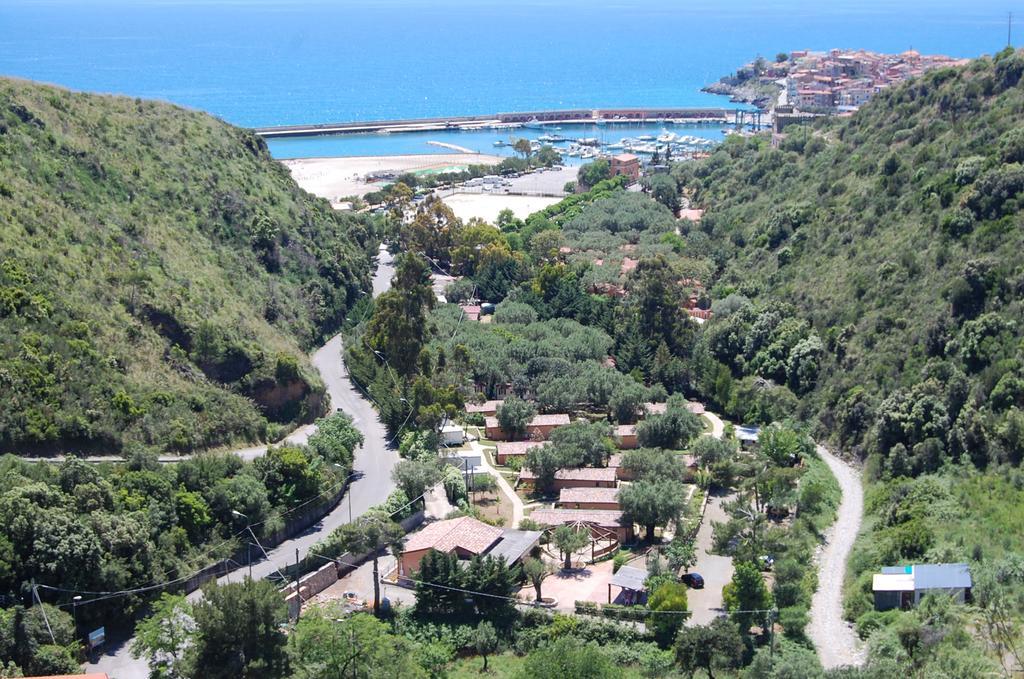 מרינה די קמרוטה Family Resort Cala Di Luna מראה חיצוני תמונה