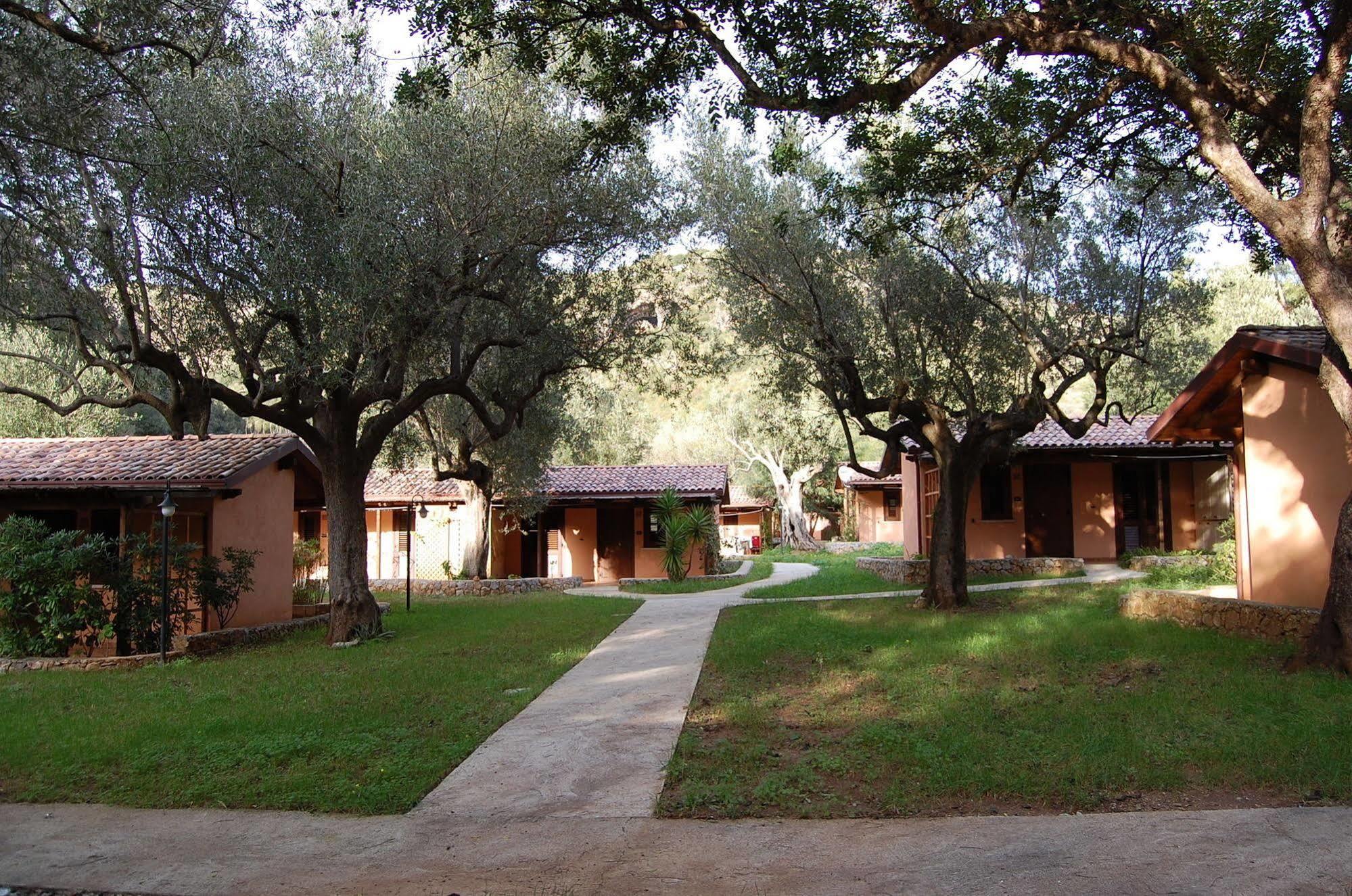 מרינה די קמרוטה Family Resort Cala Di Luna מראה חיצוני תמונה